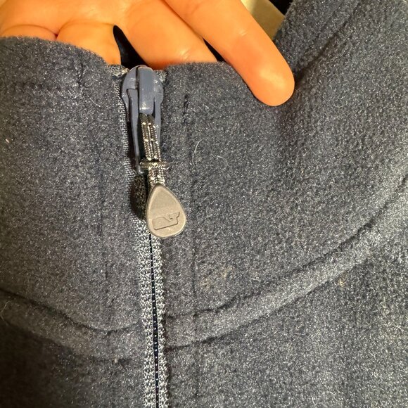 Vineyard Vines Navy Blue Full Zip Fleece Vest SZ Large Whale Logo Warm Casual - Picture 5 of 11